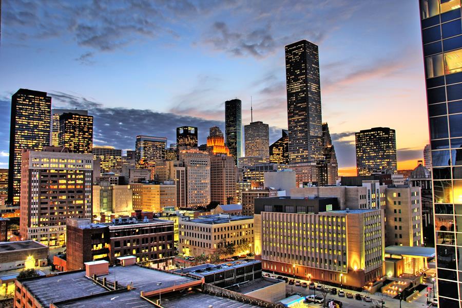 Houston night HTS | Commercial & Industrial HVAC Systems, Parts, & Services Company Houston night