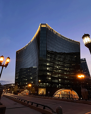 Photos of the exterior of 10 World Trade